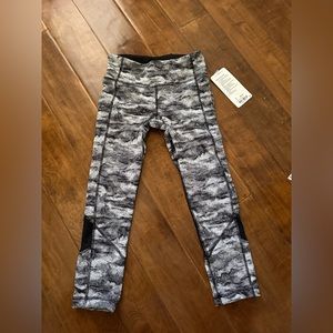NWT Lululemon Pace Rival Crop